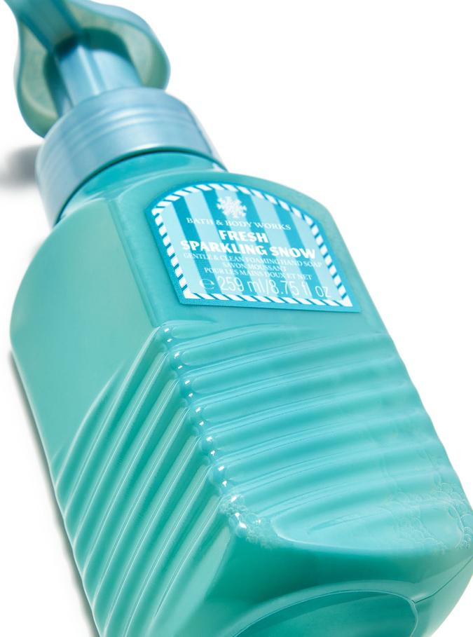 Bath & Body Works Fresh Sparkling Snow Gentle & Clean Foaming Hand Soap, 259 ml / 8.75 Fl oz Buy at Indicrest Image 2