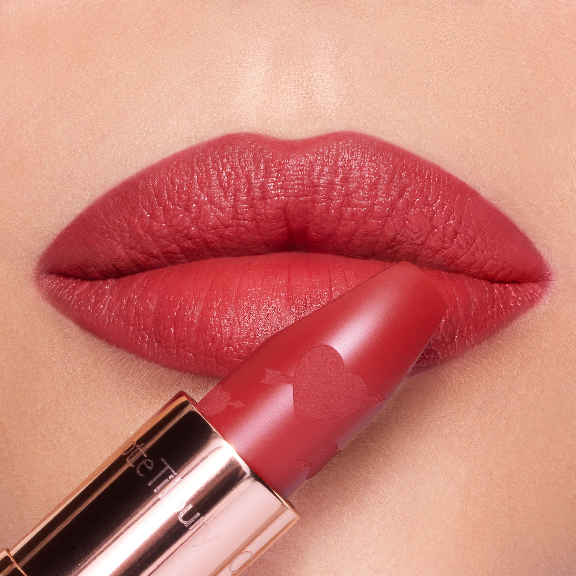 Charlotte Tilbury Matte Revolution - Love Talk, 3.5g