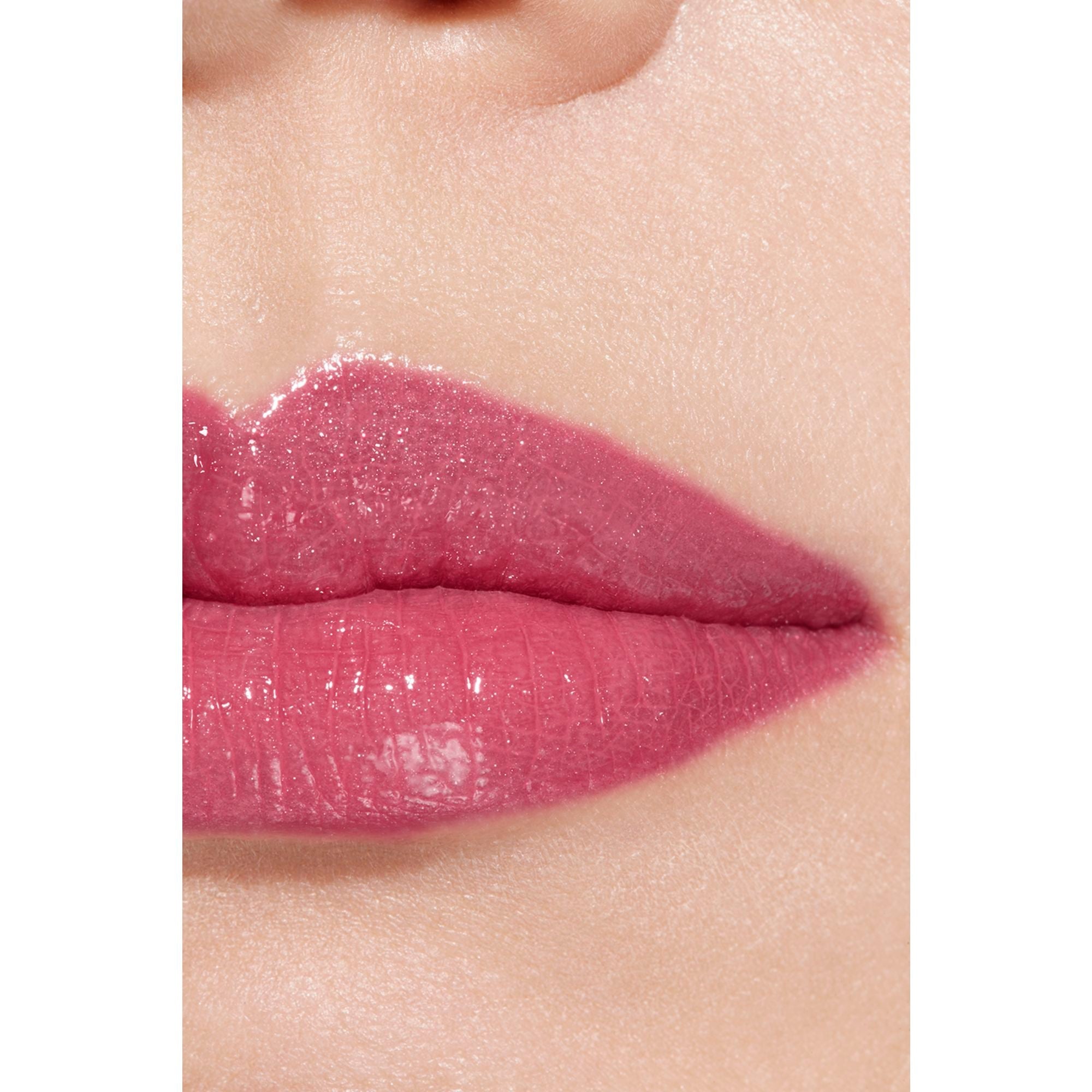 CHANEL ROUGE COCO BAUME - SATIN HYDRATING BEAUTIFYING TINTED LIP BALM - RASPBERRY KISS, 3g