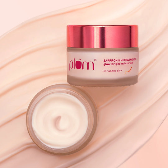 Plum Saffron & Kumkumadi Oil Glow Bright Moisturizer with SPF 35 | Enhances Glow | Brightens Skin, 50g x 2
