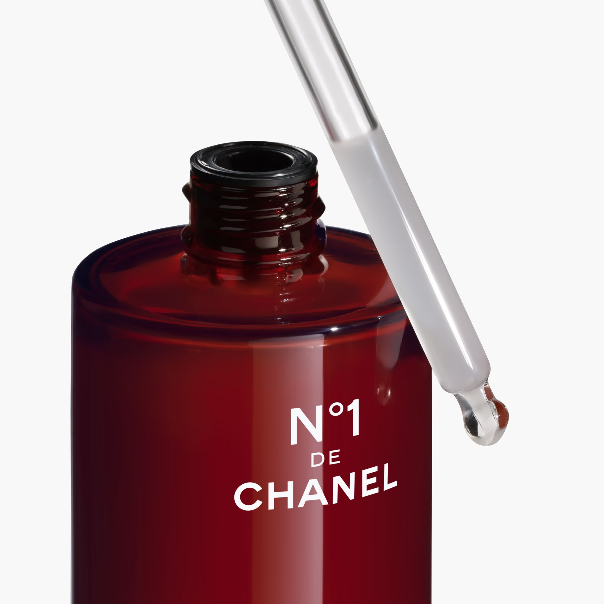 CHANEL N1 DE CHANEL REVITALIZING SERUM SMOOTHS AND PROVIDES RADIANCE, FOR YOUNGER-LOOKING SKIN, 50ml