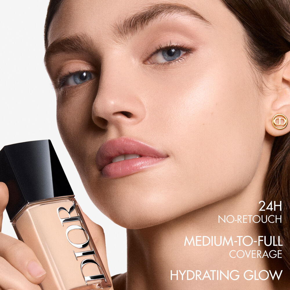 DIOR DIORskin Forever Skin Glow Fluid Foundation - 2.5 Warm, 30ml